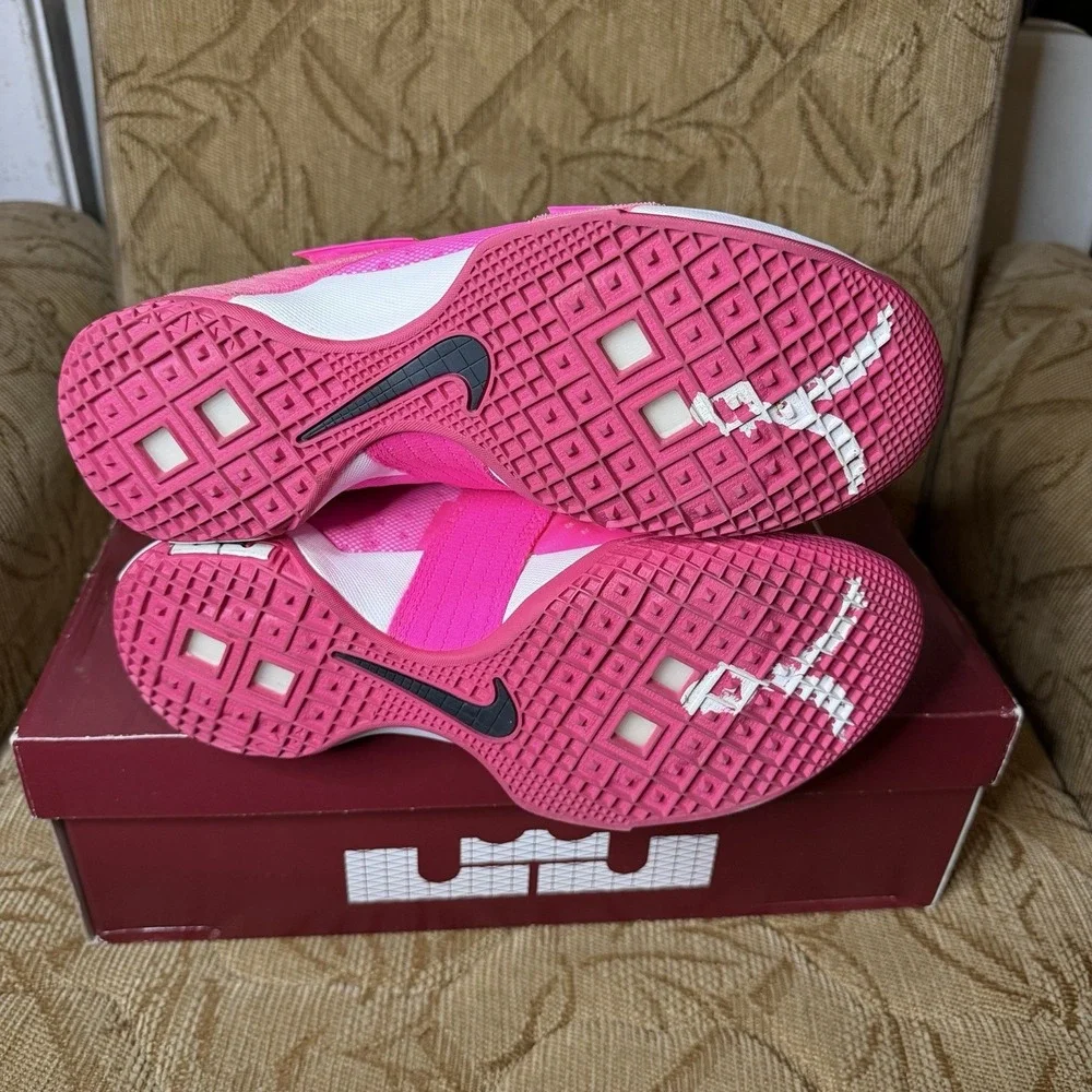 Nike LeBron Zoom Soldier‎ 10 Pink Breast Cancer Kay Yow Sneakers Men's Size 9